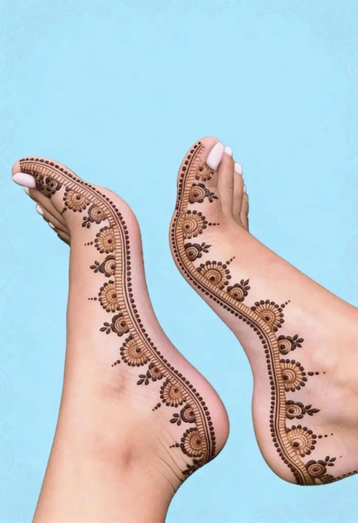 Simple Minimal Foot Mehndi Design for Festive Season